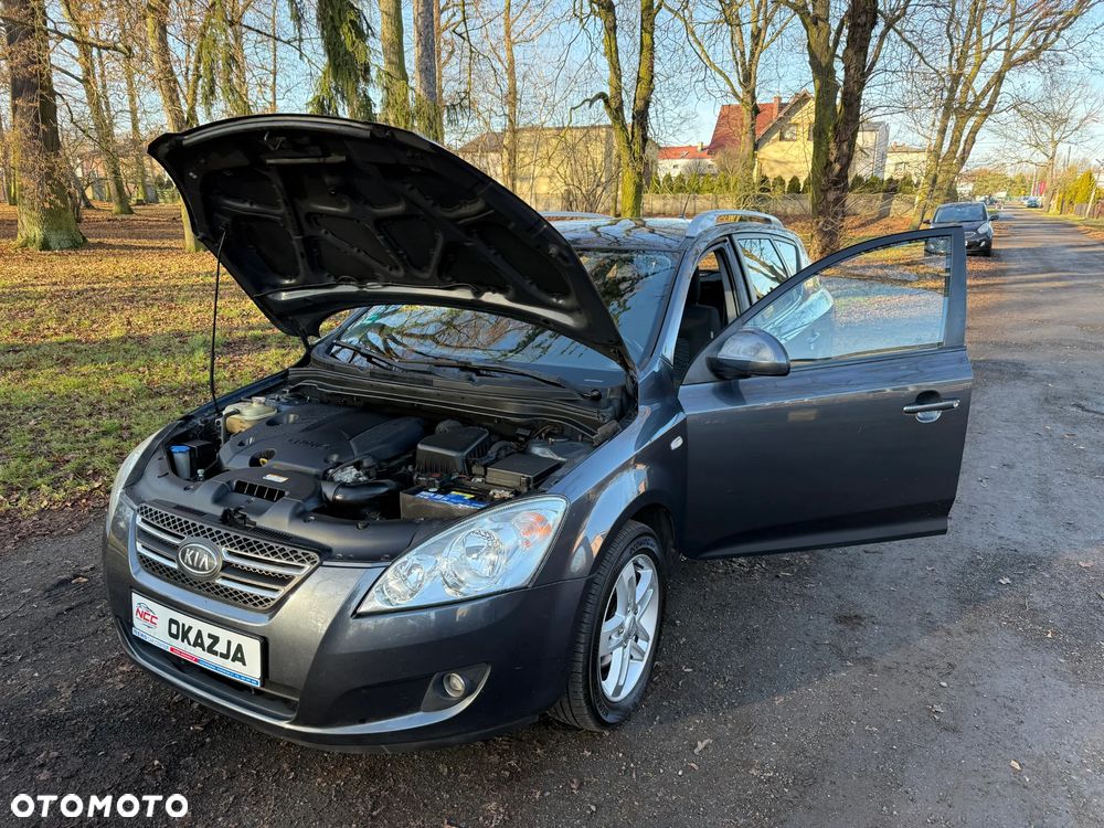 Kia Ceed 1.6 CRDi 90 Vision - 26