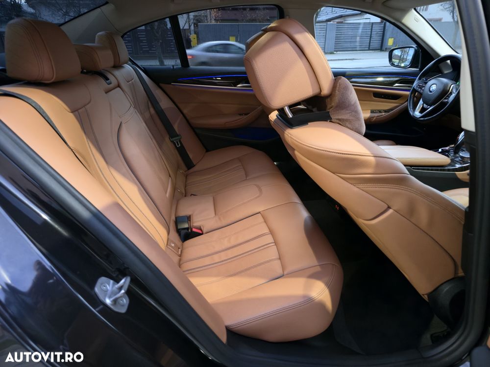 BMW Seria 5 520d xDrive Touring Aut. Luxury Line - 11