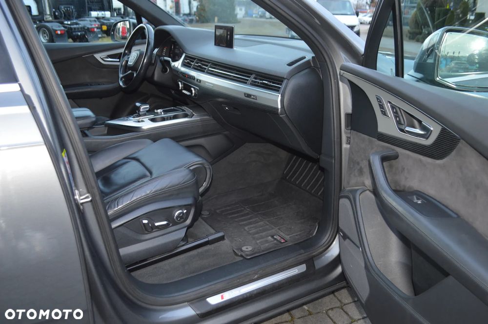 Audi Q7 - 21
