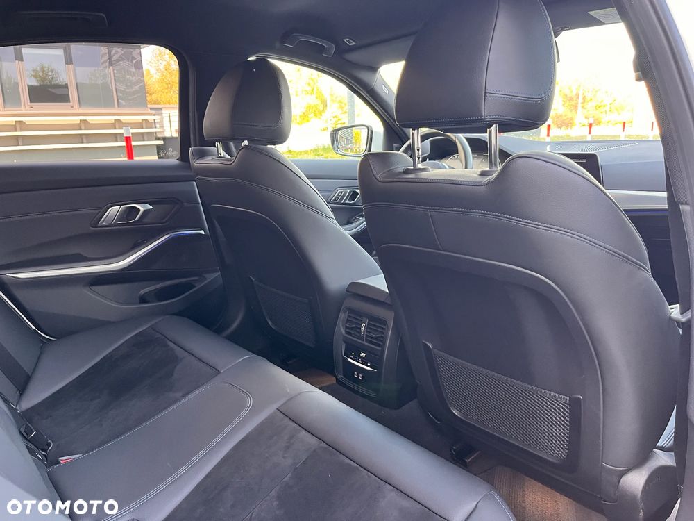 BMW Seria 3 318i M Sport sport - 28