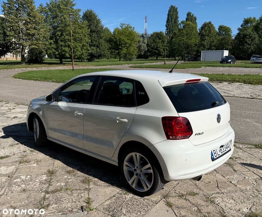 Volkswagen Polo - 2