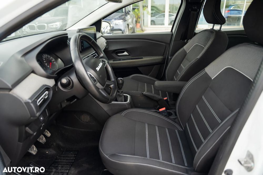 Dacia Logan TCe 90 MT5 Essential - 12
