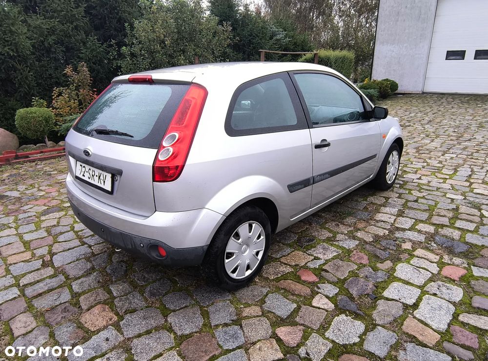 Ford Fiesta 1.3 Fun - 11
