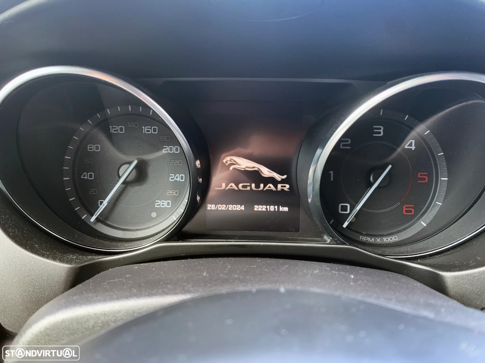 Jaguar XE 2.0 D Prestige Aut. - 14