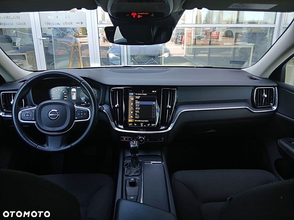 Volvo V60 T4 Momentum - 29