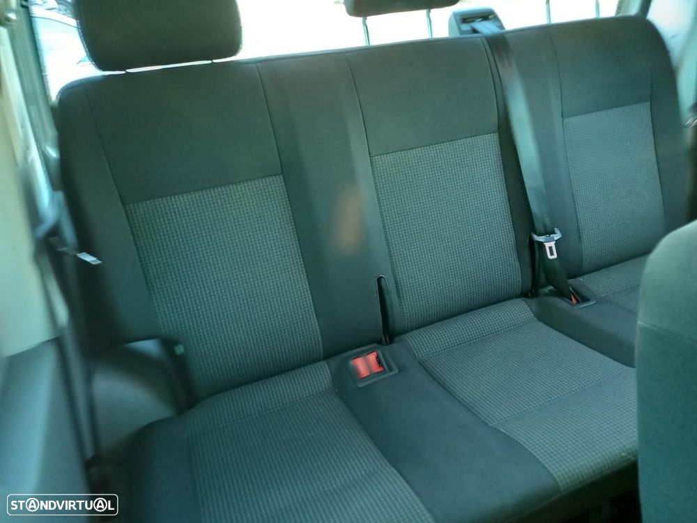 VW Transporter 2.0 TDI 110cv LWB 9 lugares BUSINESS - 10
