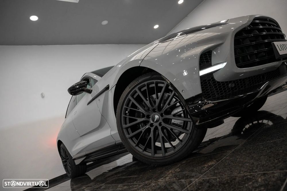 Aston Martin DBX 707 - 38