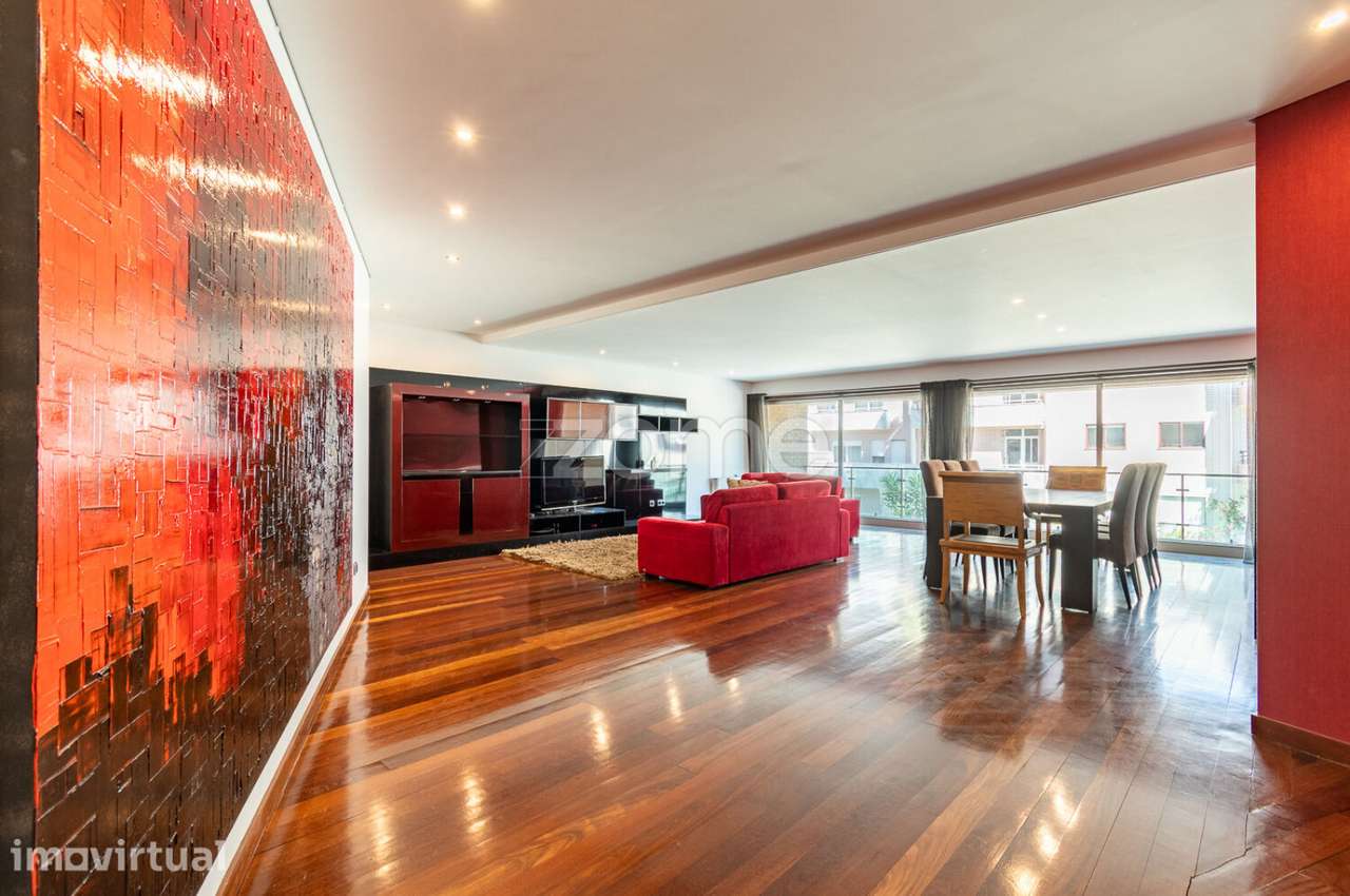 Apartamento com varanda na Póvoa de Varzim - Grande imagem: 3/36