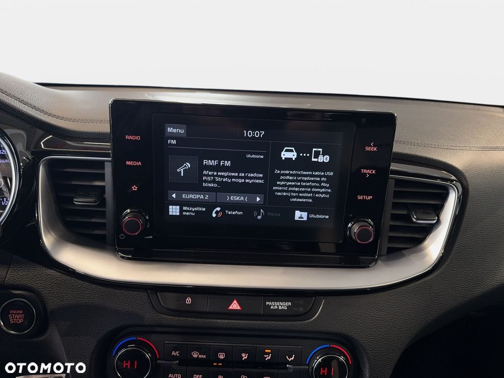 Kia ProCeed - 24