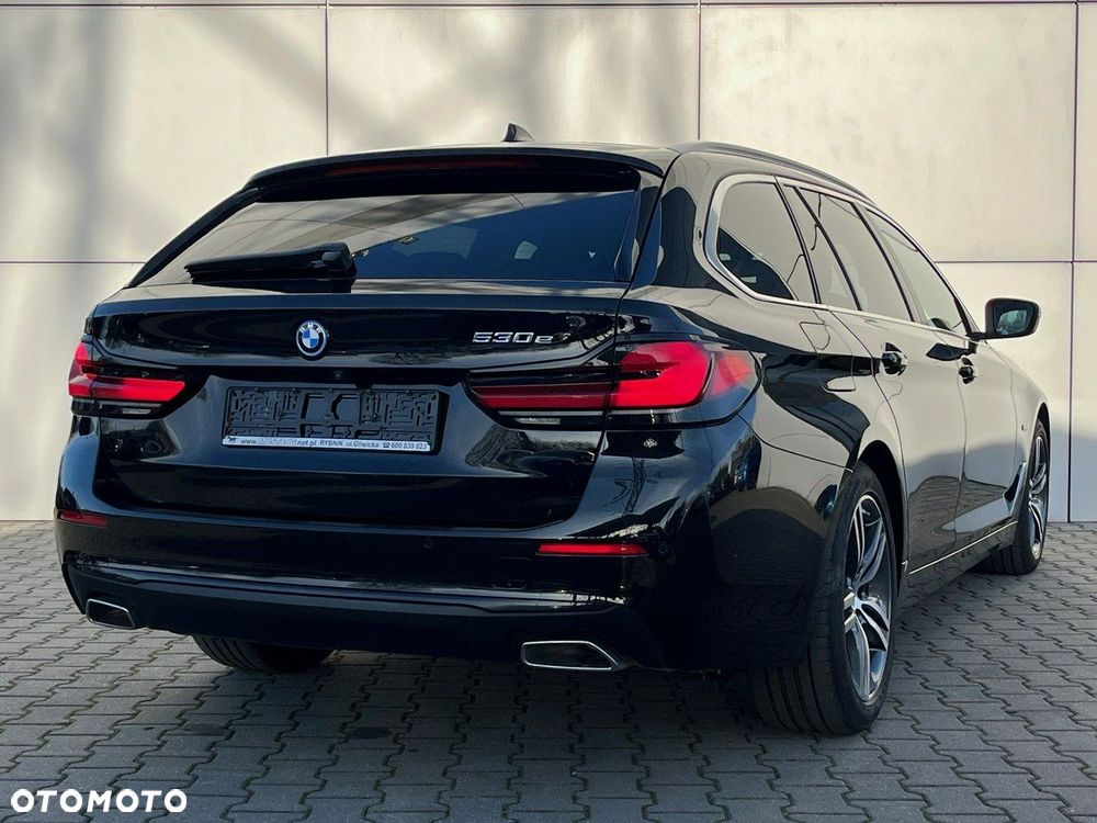 BMW Seria 5 530e Luxury Line - 6