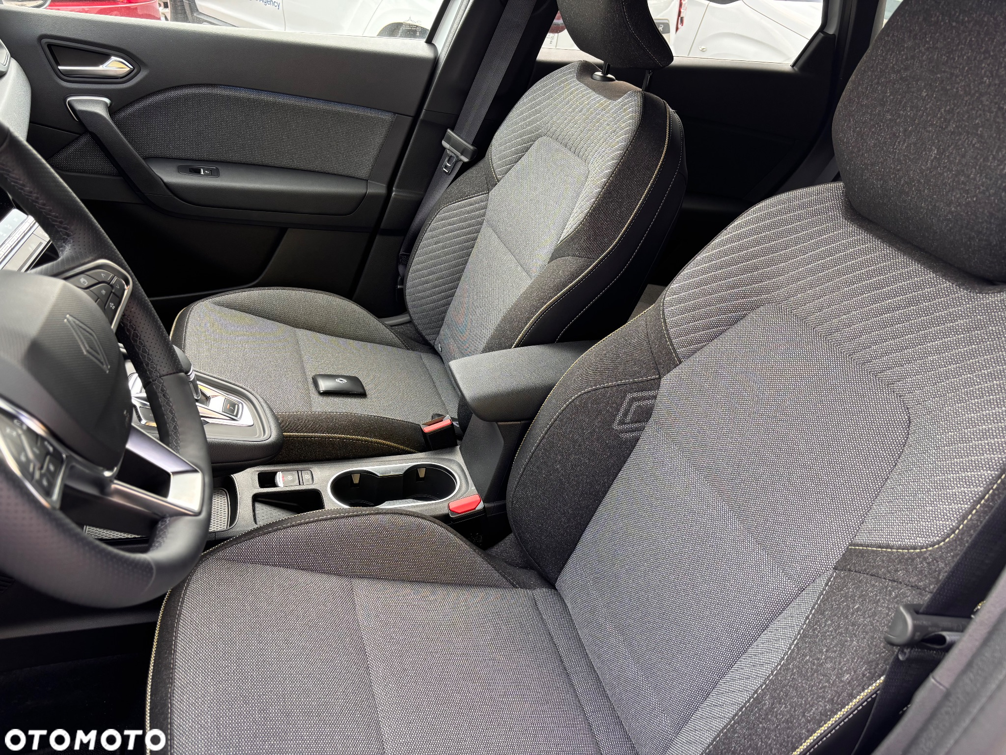 Renault Symbioz 1.6 E-Tech Full Hybrid 145 Techno - 8