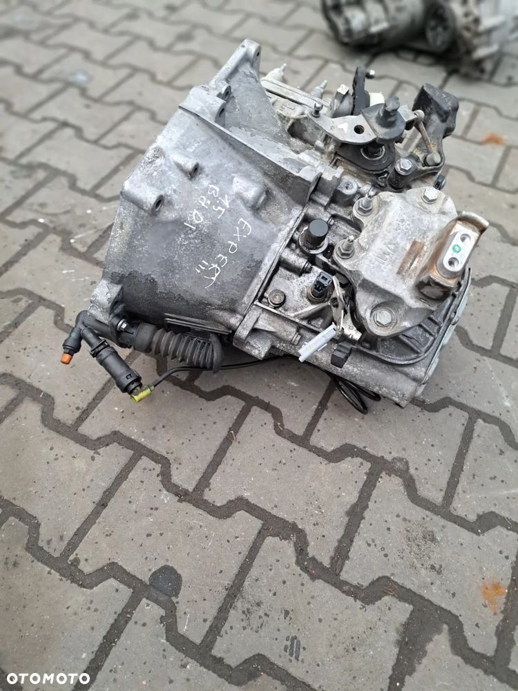 Skrzynia biegów 20MB46 Peugeot Expert III 1.5 bhdi Proace Jumpy - 2