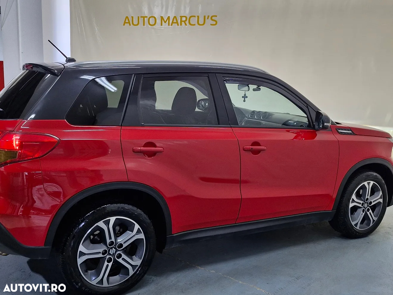 Suzuki Vitara 1.6 4X4 Luxus Aut. - 16