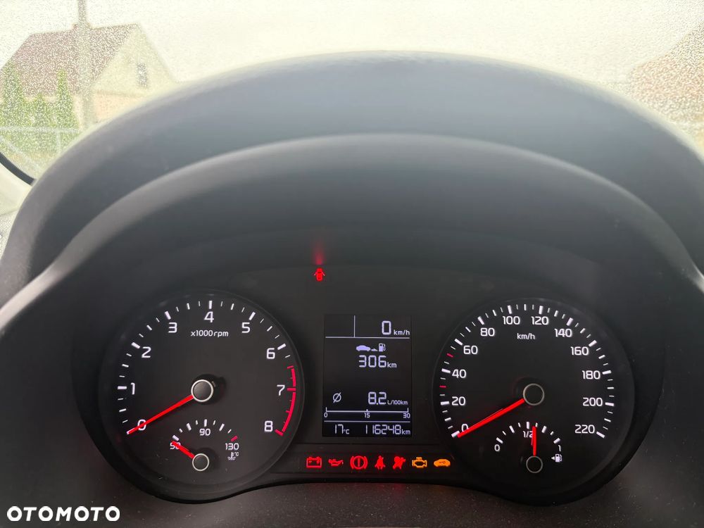 Kia Rio - 8
