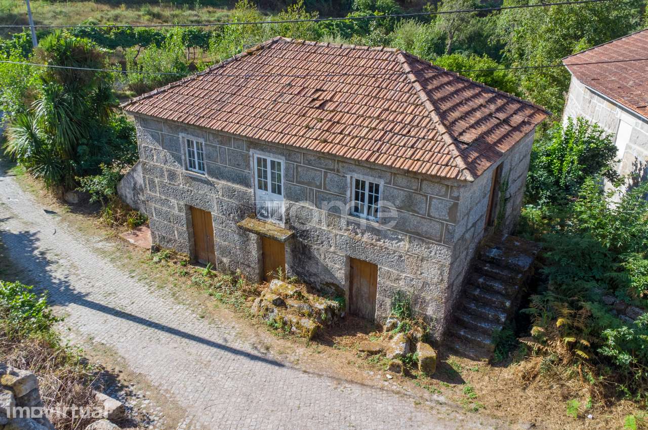 Quintinha com casa em pedra e terreno com 1.200 m2 - Gôve, Baião - Grande imagem: 5/29