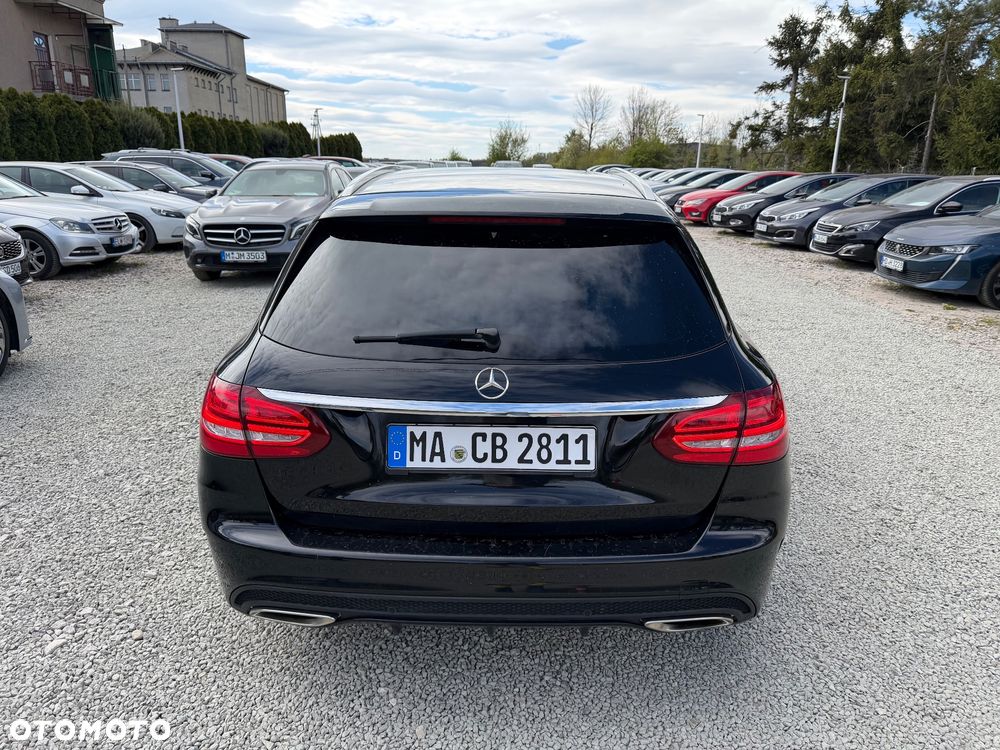 Mercedes-Benz Klasa C 180 9G-TRONIC AMG Line - 5