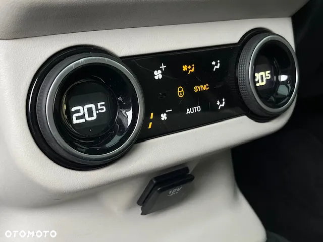 Land Rover Range Rover Velar 3.0 SD6 R-Dynamic HSE - 38
