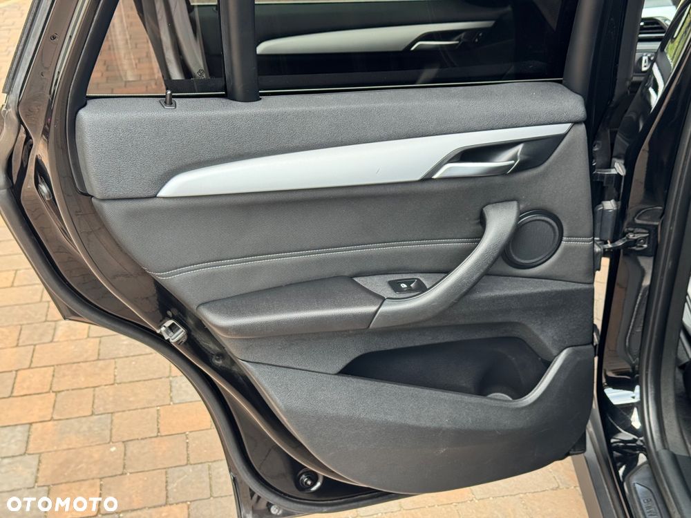 BMW X1 sDrive18d Advantage sport - 11