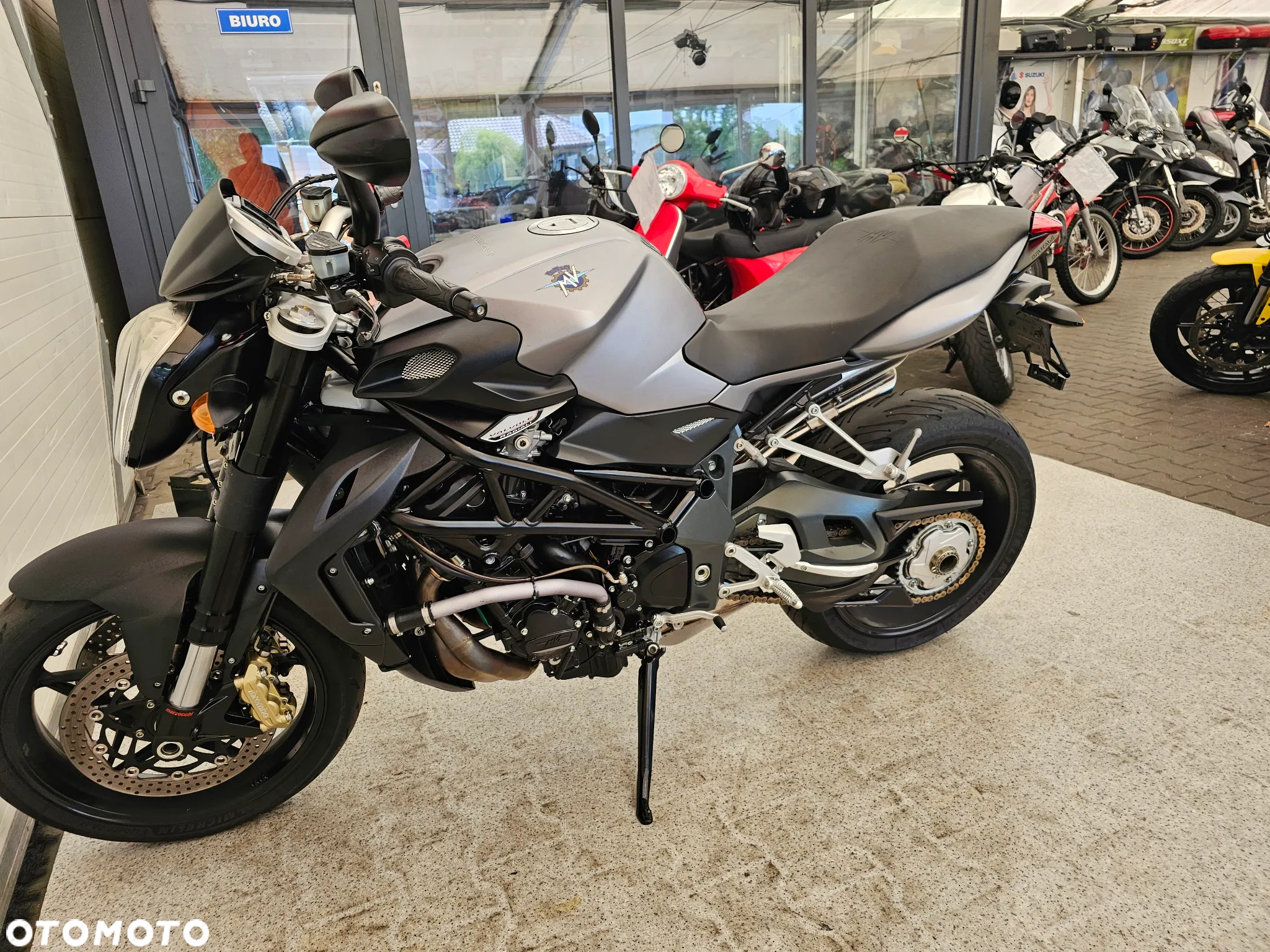 MV AGUSTA Brutale - 30