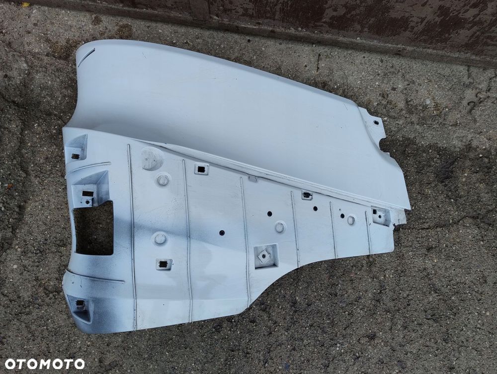 narożnik zderzaka prawy przód iveco s-way 5802303059 - 1