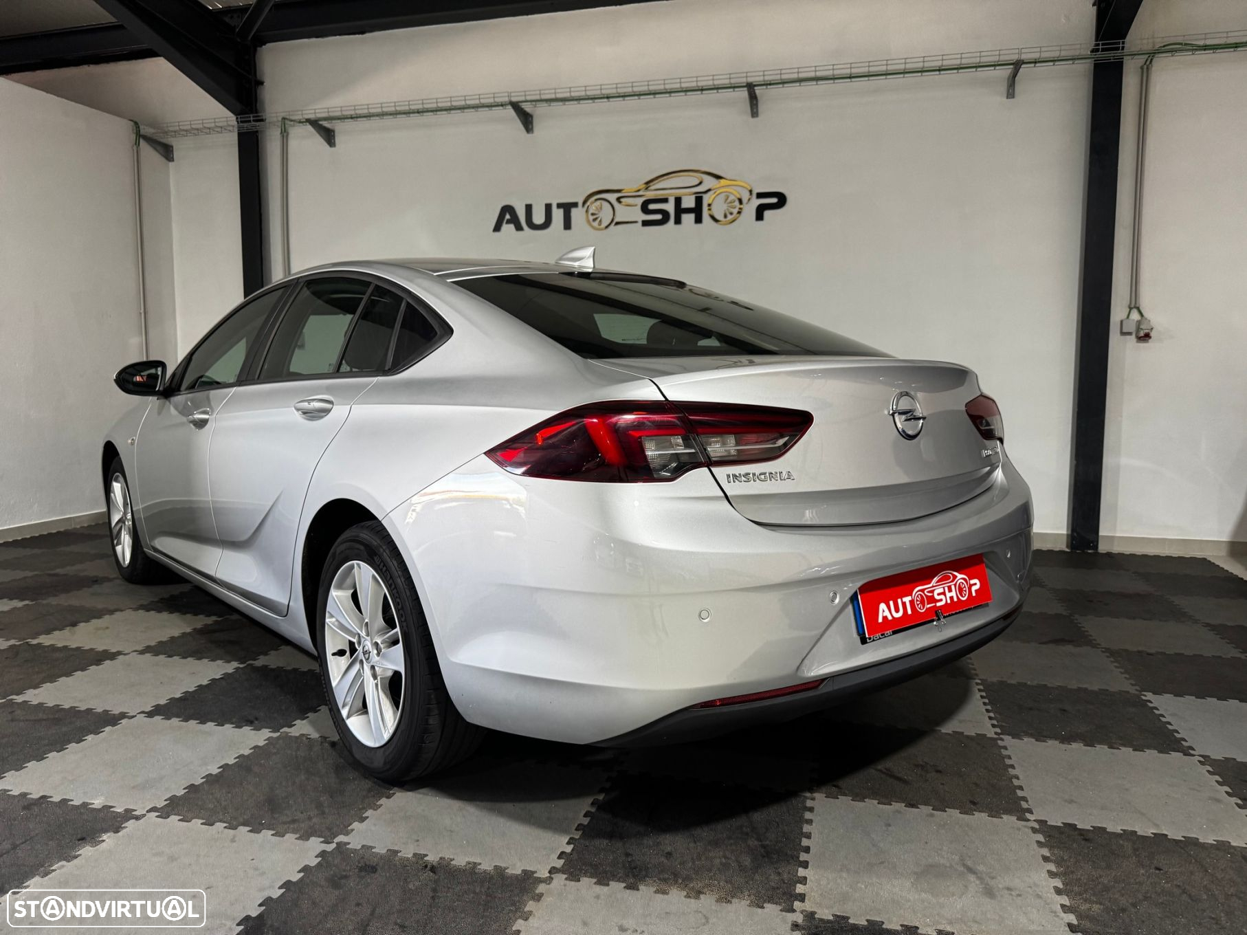 Opel Insignia Grand Sport 1.6 CDTi Selective - 13