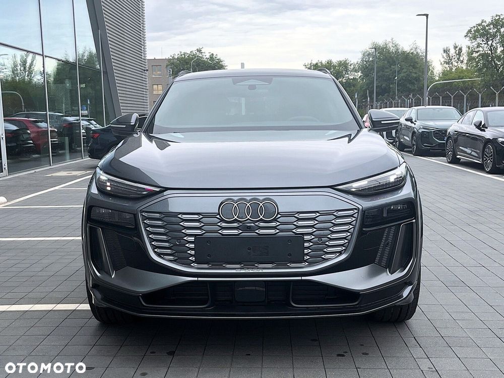 Audi Q6 e-tron - 28