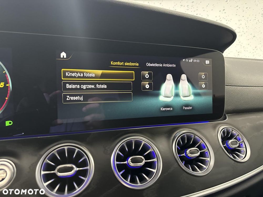 Mercedes-Benz CLS 300 d 4Matic 9G-TRONIC AMG Line - 20