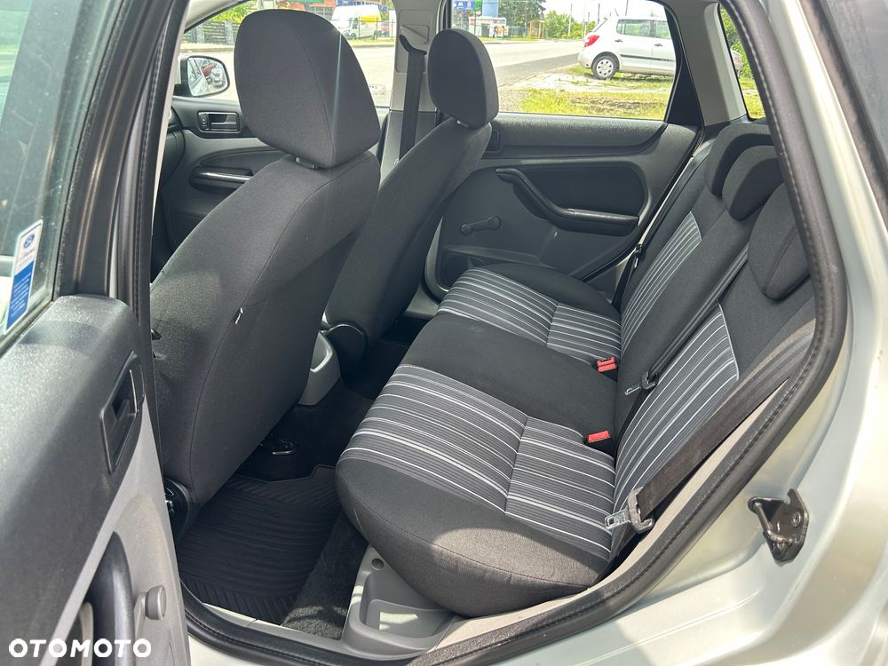 Ford Focus 1.6 Amber X EU5 - 11