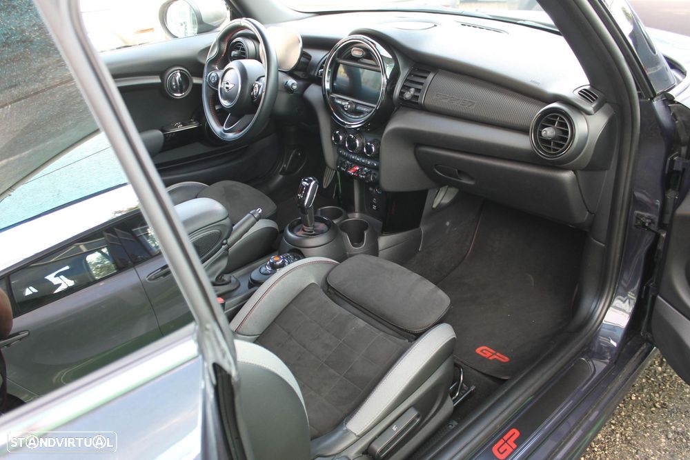 MINI 3 Portas John Cooper Works GP Aut. - 32
