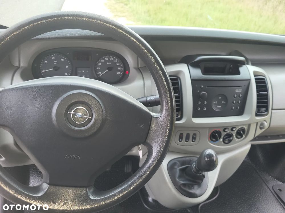 Opel Vivaro 2.5 CDTI L2H1 - 27