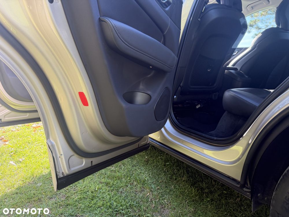 Volvo XC 60 B4 B Plus Bright - 18