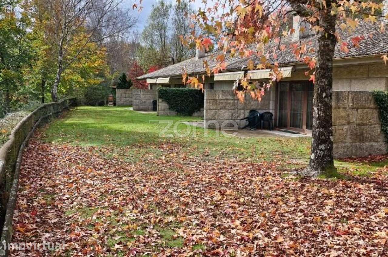 Aldeamento Turístico em Campo Gerês ( Excelente investimento) - Grande imagem: 3/46