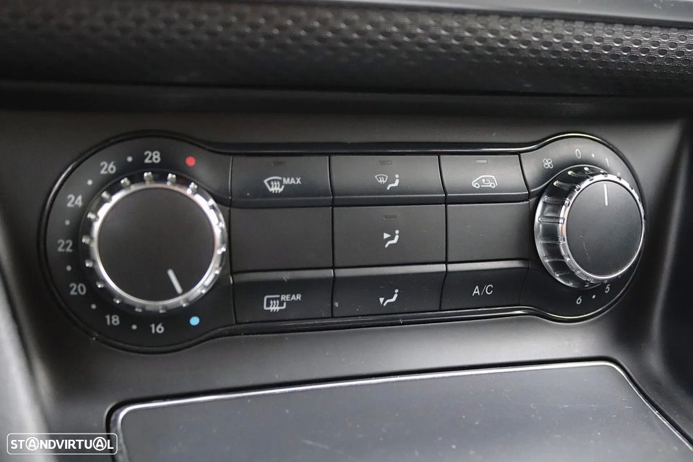 Mercedes-Benz A 180 d Urban - 9