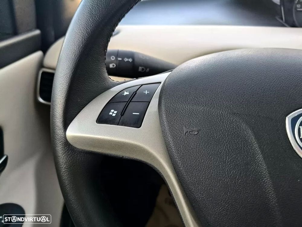Lancia Ypsilon 1.2 S&S Fashion - 17