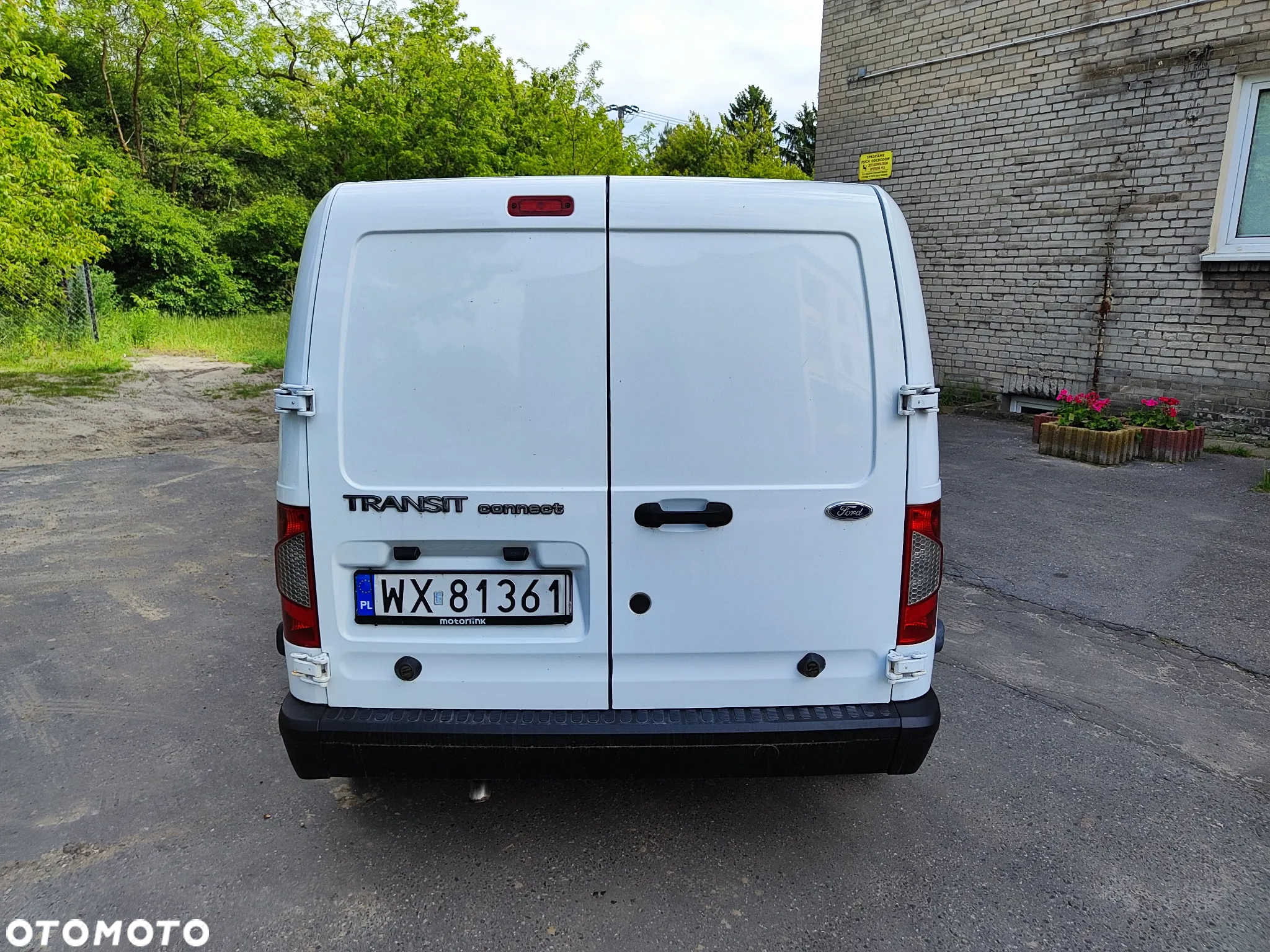 Ford Transit Connect - 8