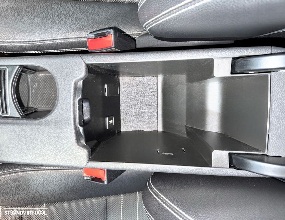 Mercedes-Benz GLA 200 CDi Urban Aut. - 13