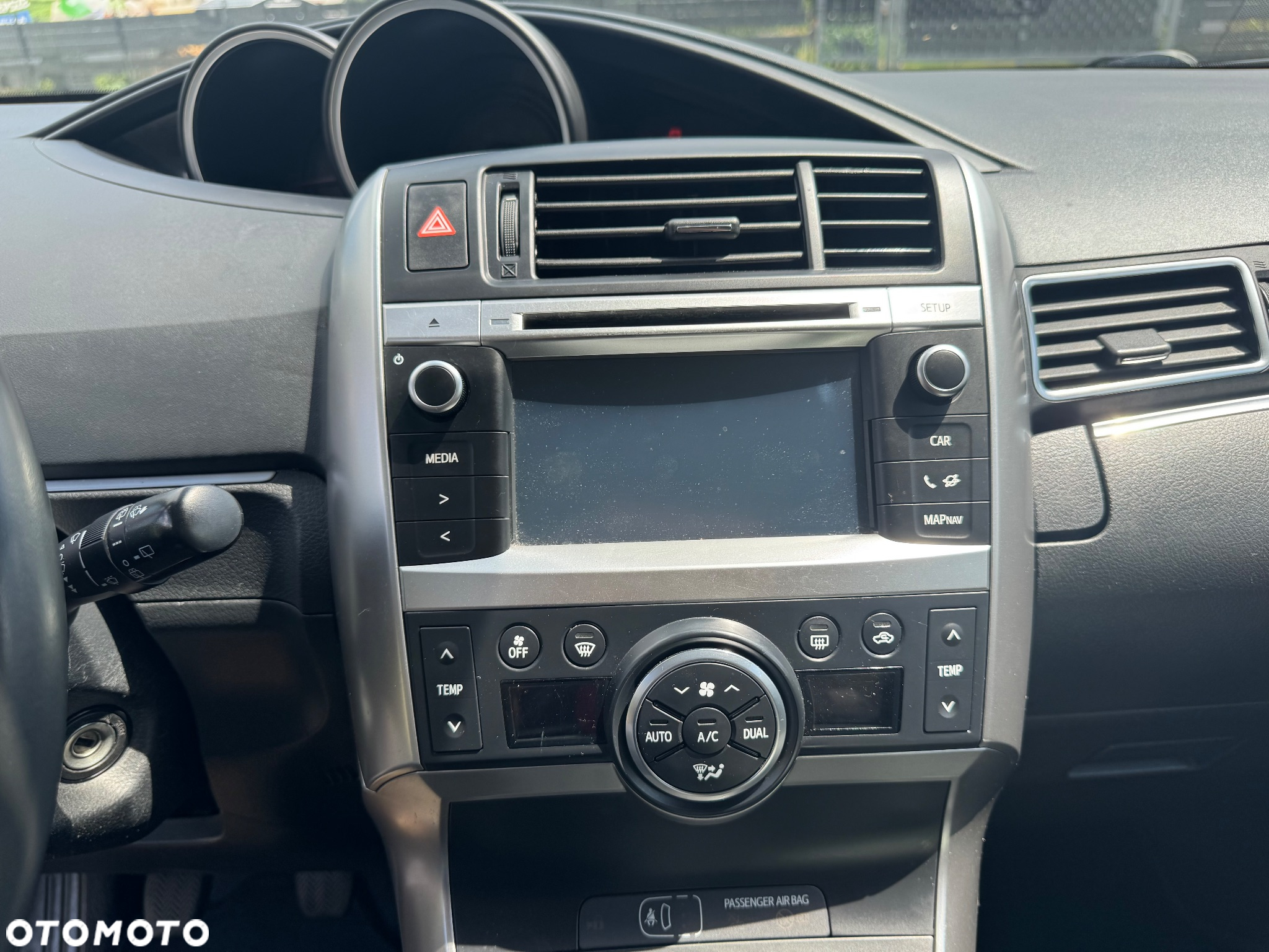 Toyota Verso 1.6 Premium - 14