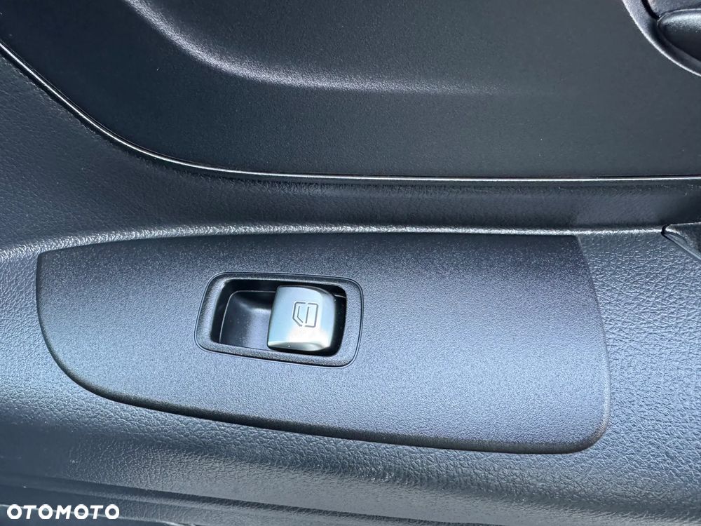 Mercedes-Benz VITO - 15