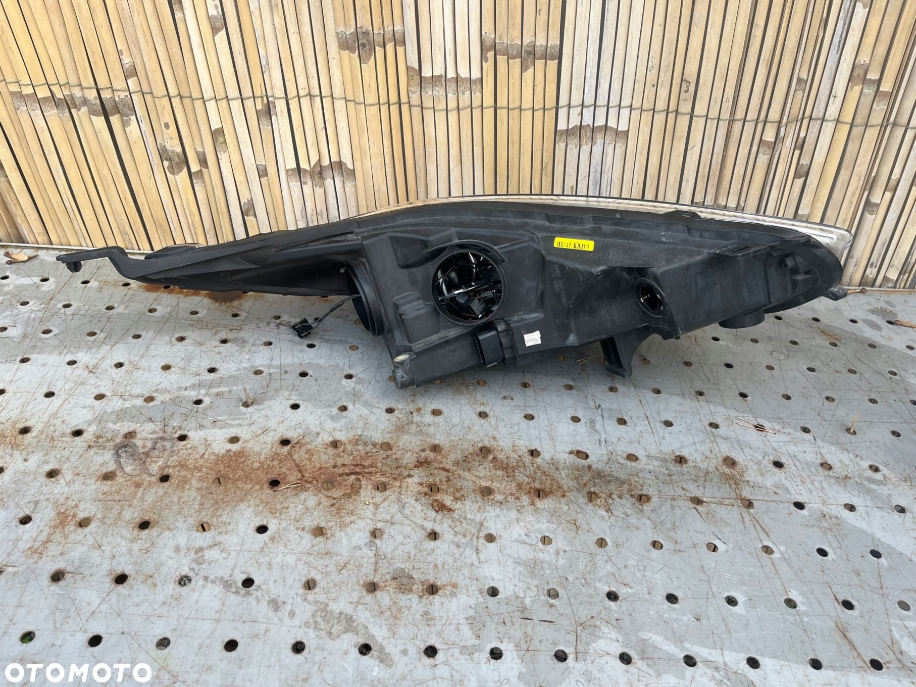 FIESTA MK7 LIFT LEWA LAMPA PRZÓD SOCZEWKA + LED - 3