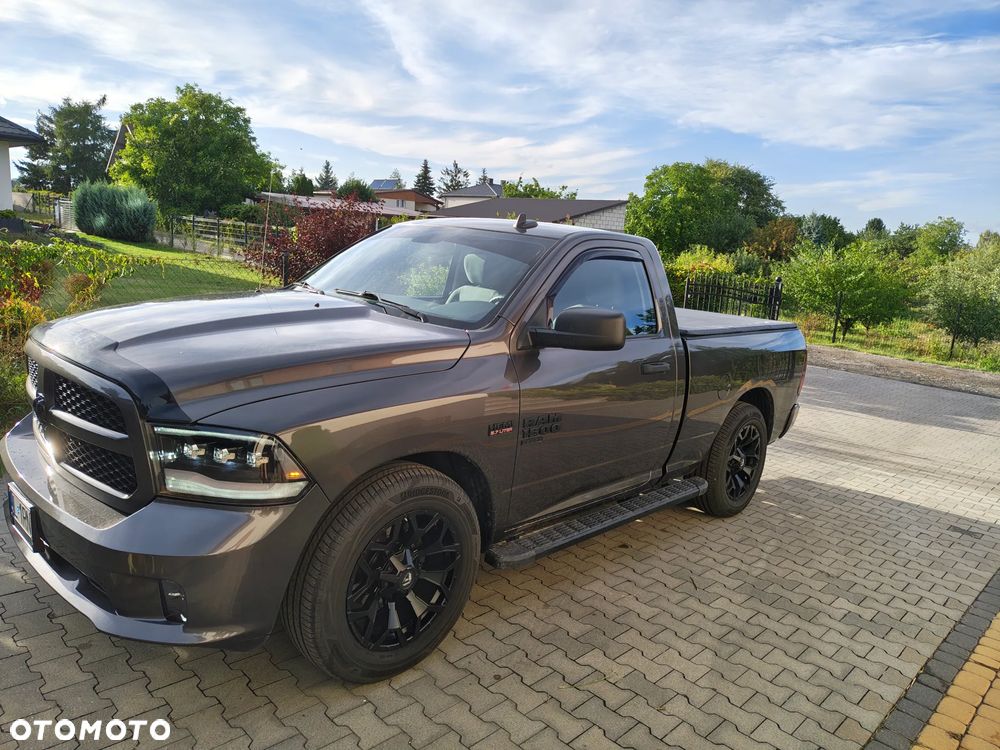Dodge RAM - 1