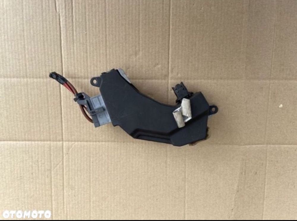 73421312U rezystor opornik nawiewu Opel Vectra c signum - 1