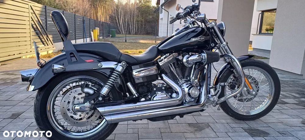 Harley-Davidson Dyna Super Glide - 1