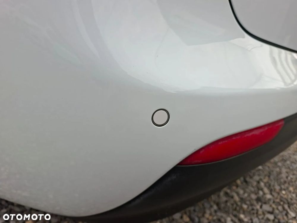 Kia Ceed 1.6 GDI DCT SW Platinum Edition - 25