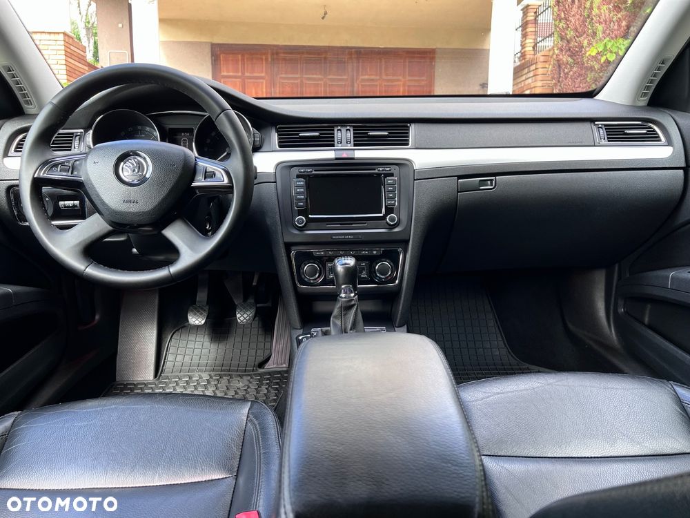 Skoda Superb 1.6 TDI Business - 9