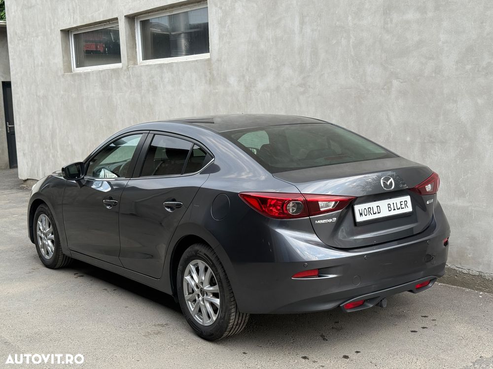 Mazda 3 - 5