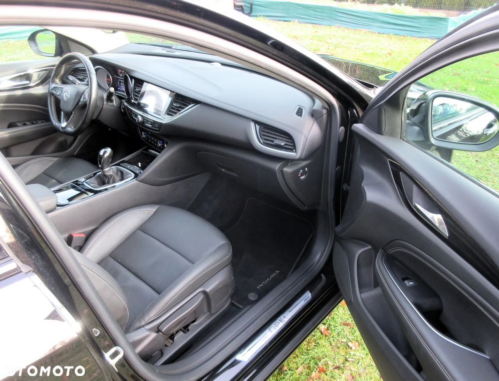 Opel Insignia 1.5 T Exclusive S&S - 21