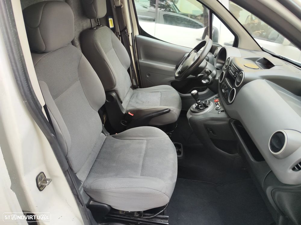 Peugeot Partner - 13