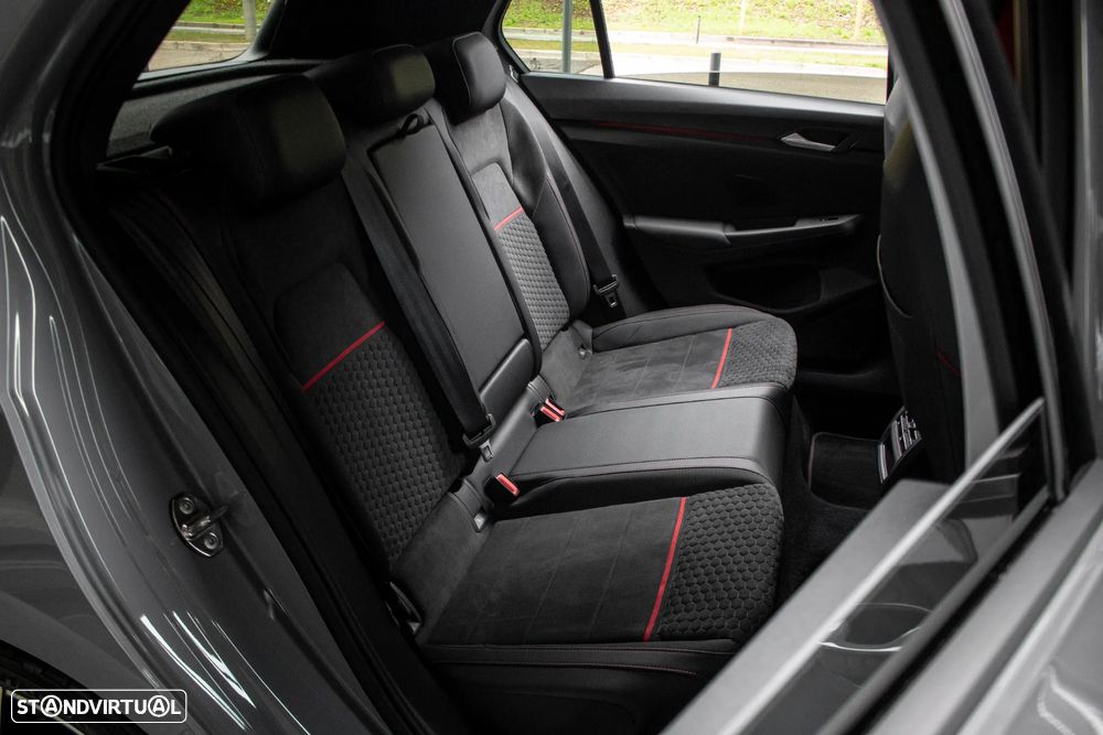 VW Golf 2.0 TSI GTI Clubsport DSG - 29