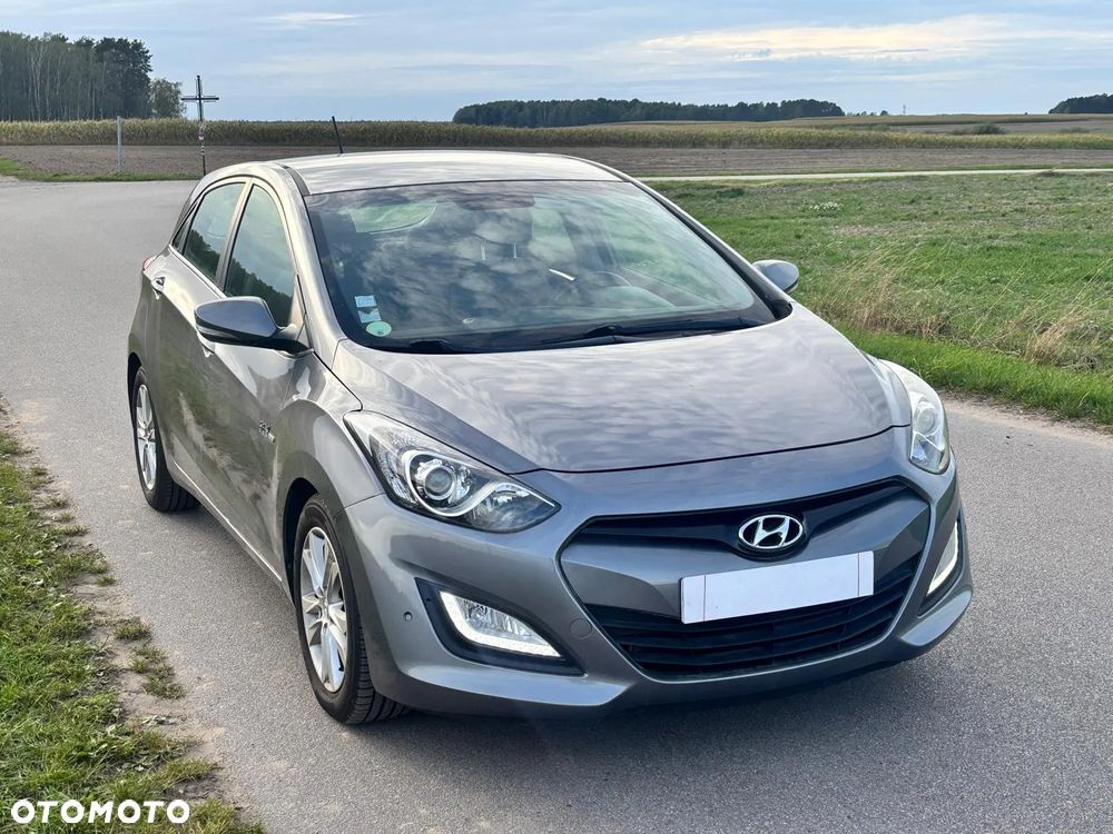 Hyundai i30 blue 1.6 CRDi YES Gold - 2