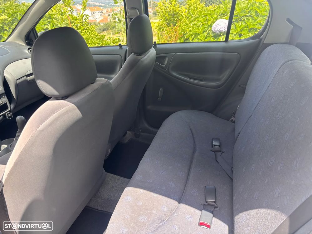 Toyota Yaris 1.0 Terra DA+ABS+CD - 5